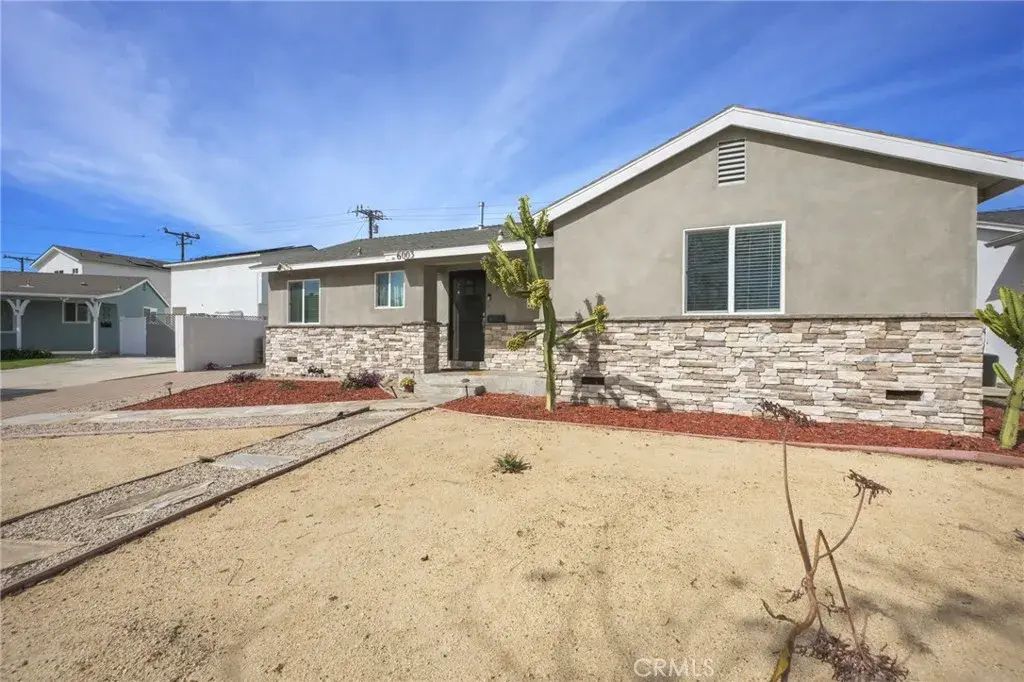 6003 Droxford, Lakewood