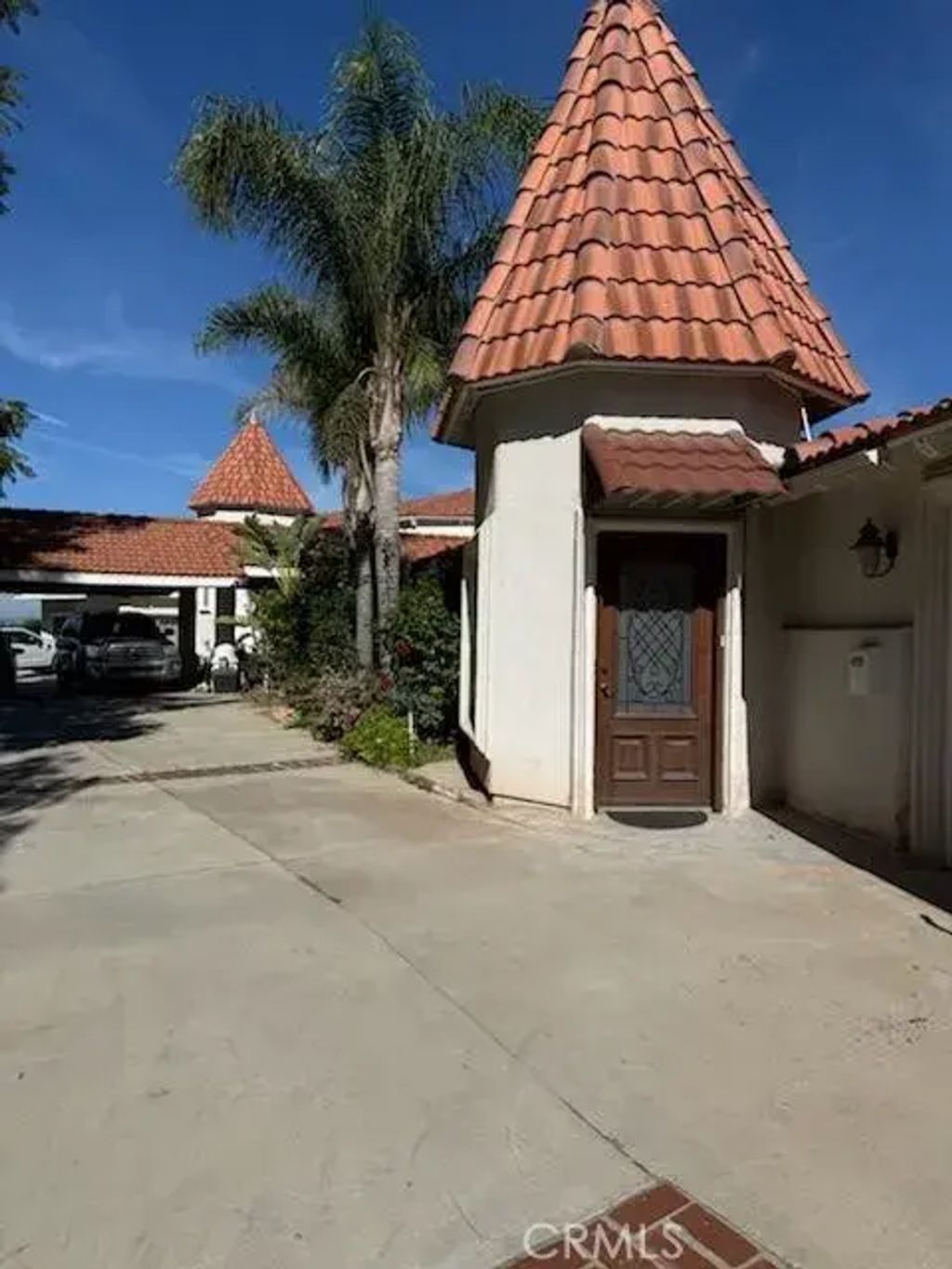 18764 Consul, Corona