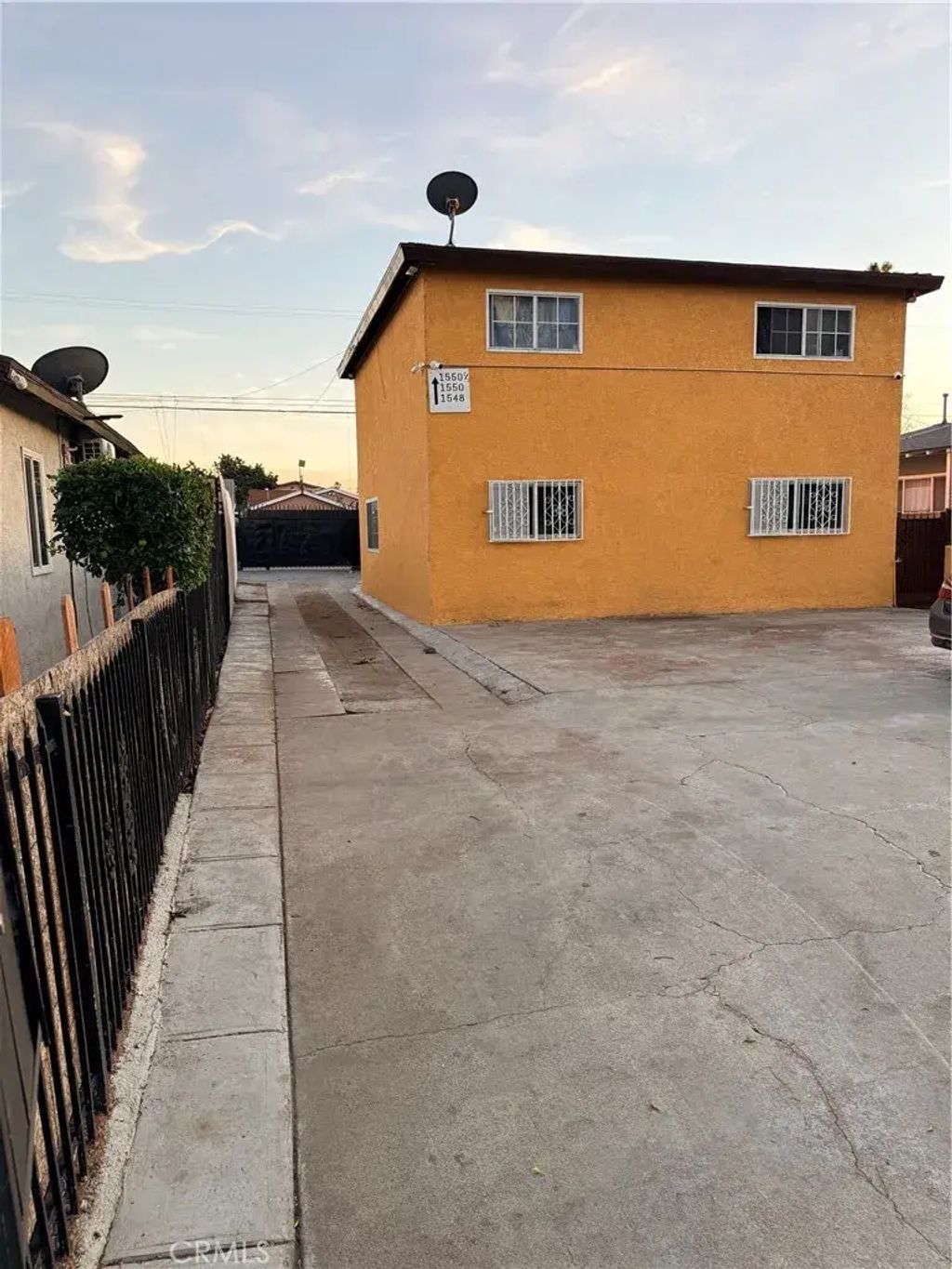 1550 W 59th Place 2, Los Angeles