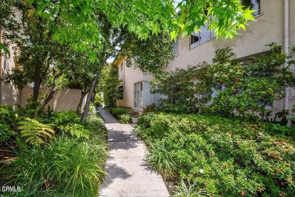660 S Orange Grove Boulevard F, Pasadena