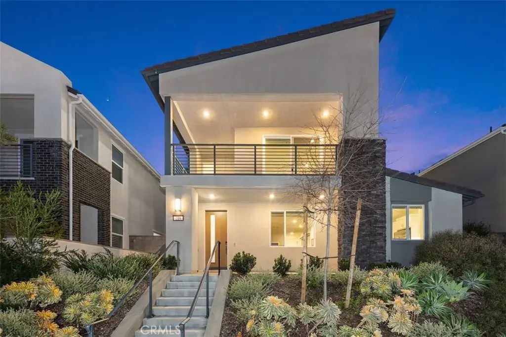 218 Sora, Irvine