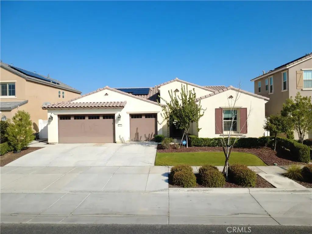 14206 Everton, Bakersfield