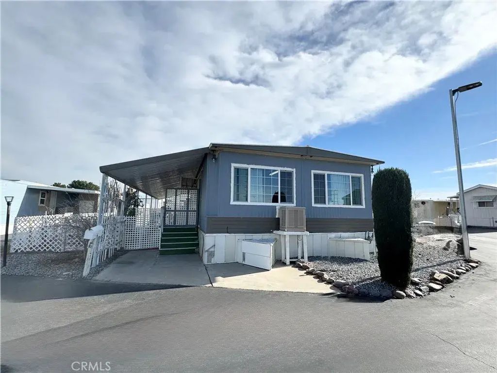 14411 Palmdale 1, Victorville
