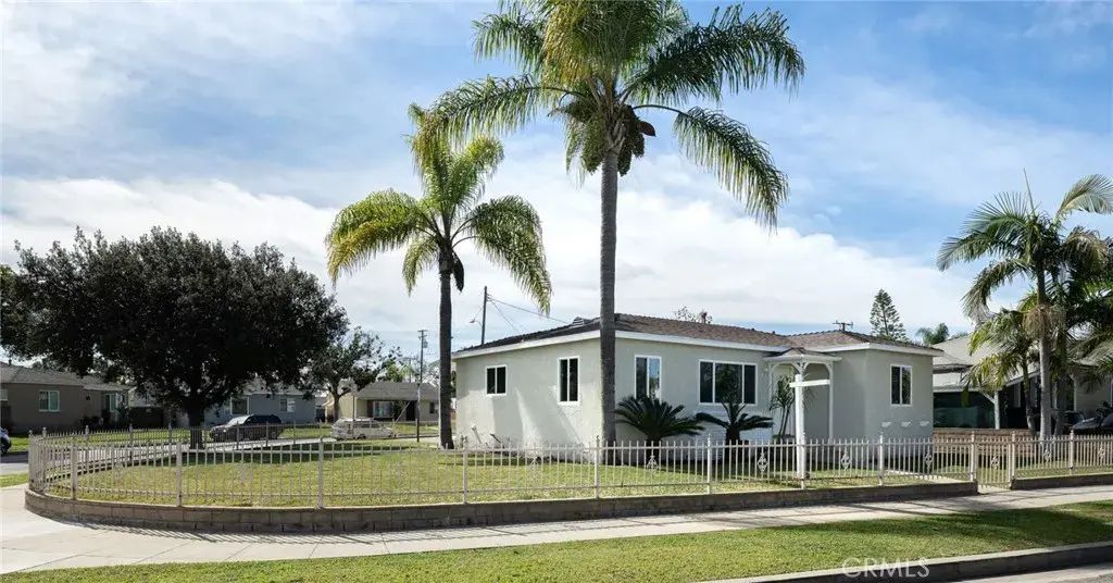 2201 Northside, Montebello