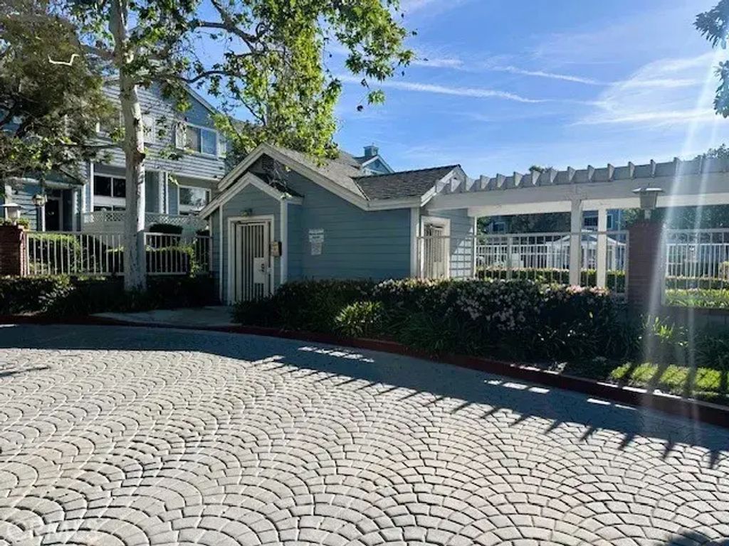13046 Sycamore Village Drive, Norwalk