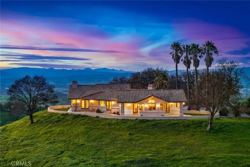 1030 Redondo Lane, Templeton