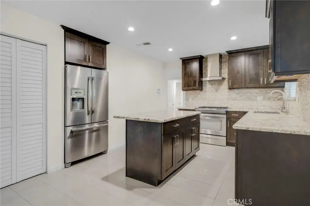 9959 Gothic Avenue, North Hills