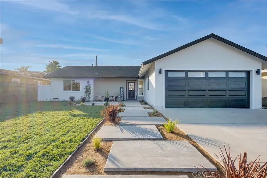 14481 Fairview Lane, Huntington Beach