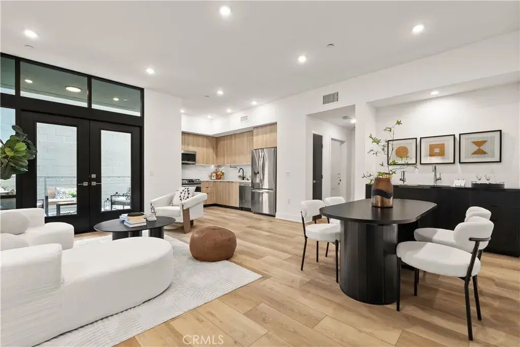 178 S Euclid 105, Pasadena
