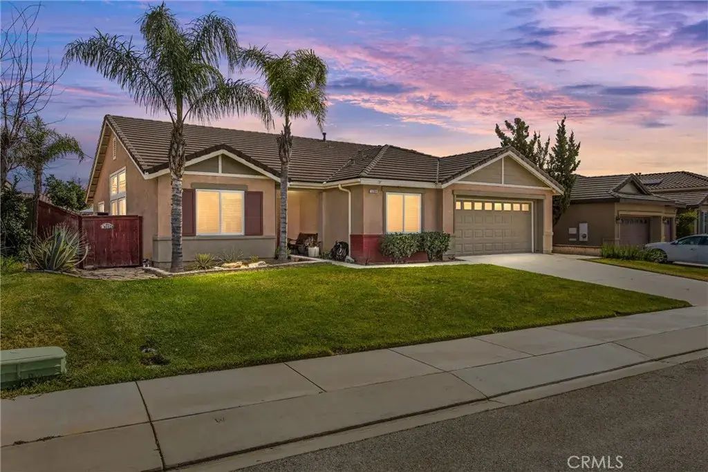 1280 Smoke Tree Lane, Beaumont