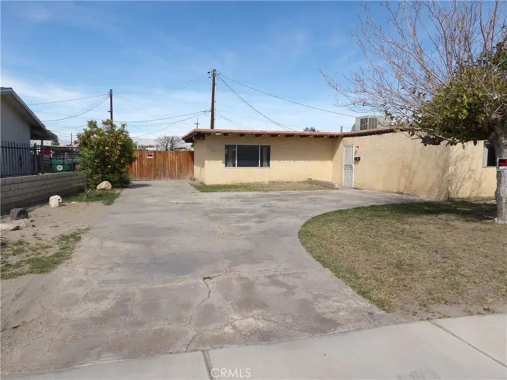 85164 Bagdad Avenue, Coachella
