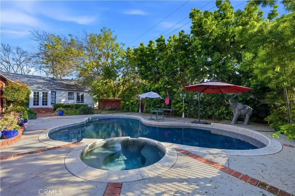 5203 E Abbeyfield Street, Long Beach