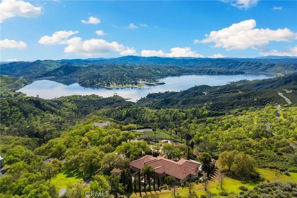 1220 Skylar Lane, Lake Nacimiento