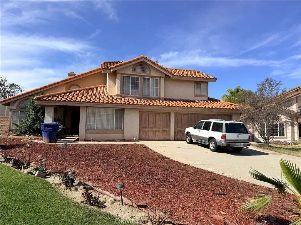 110 Sandpoint, Riverside