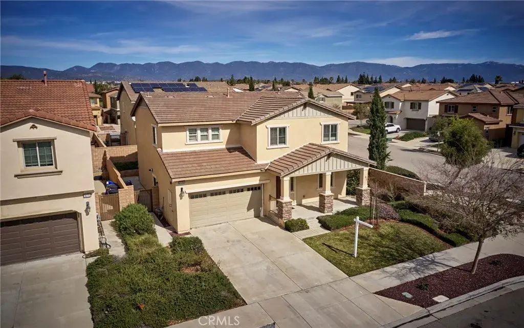 16782 Buttonwood, Fontana