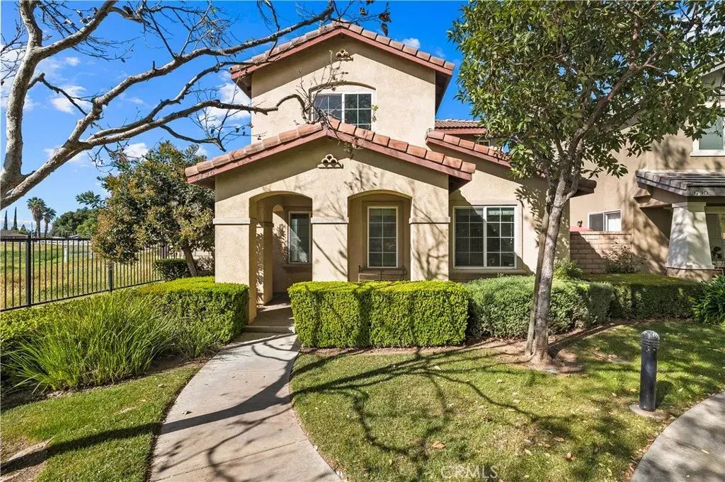 9796 Foxglove, Riverside