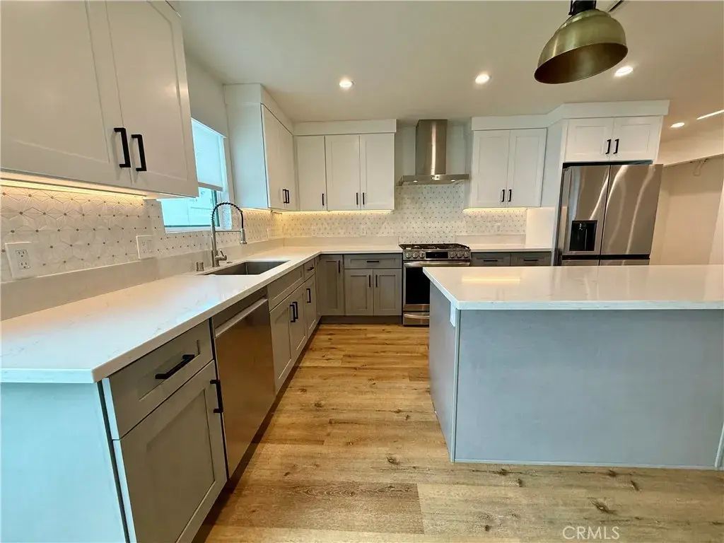 8620 Lubao Avenue, Winnetka
