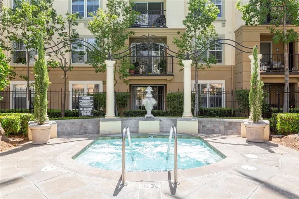2350 Watermarke Place, Irvine
