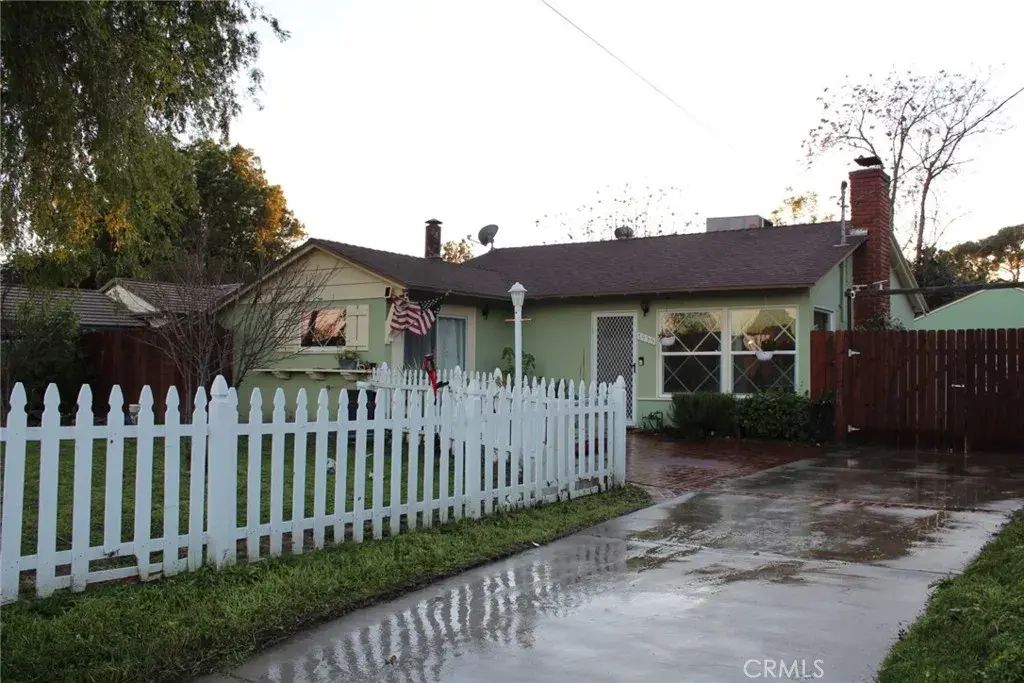 7535 Vanalden, Reseda