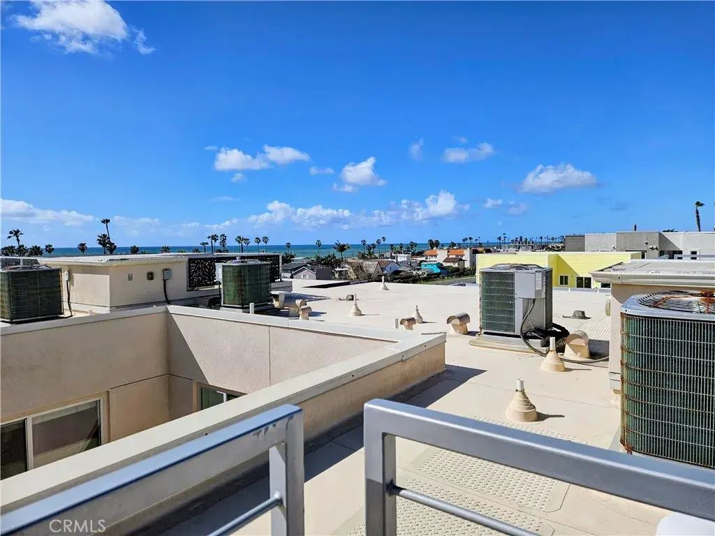 1125 S Cleveland Street 102, Oceanside
