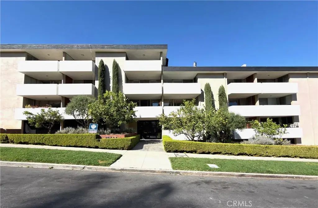 10633 Kinnard Avenue 20, Los Angeles