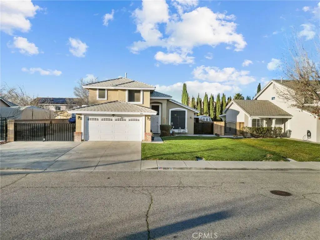 2845 W Milling, Lancaster