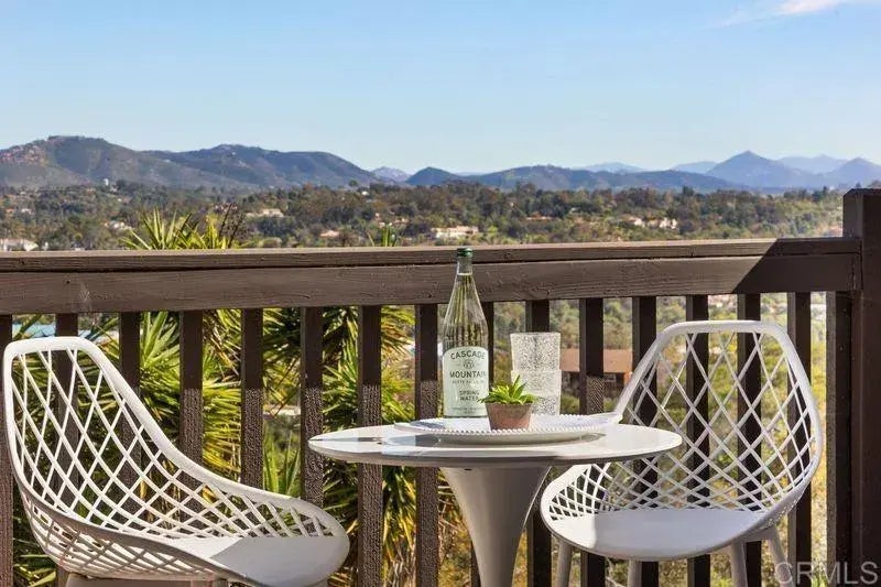 2118 Valleydale Lane, Encinitas