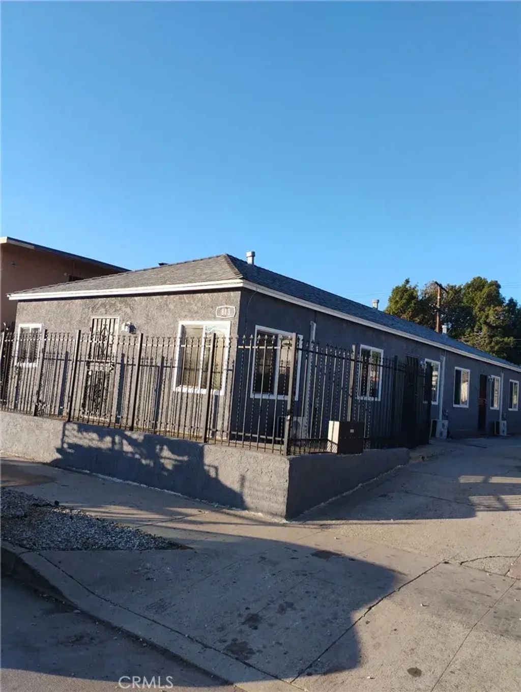813 E Imperial, Los Angeles