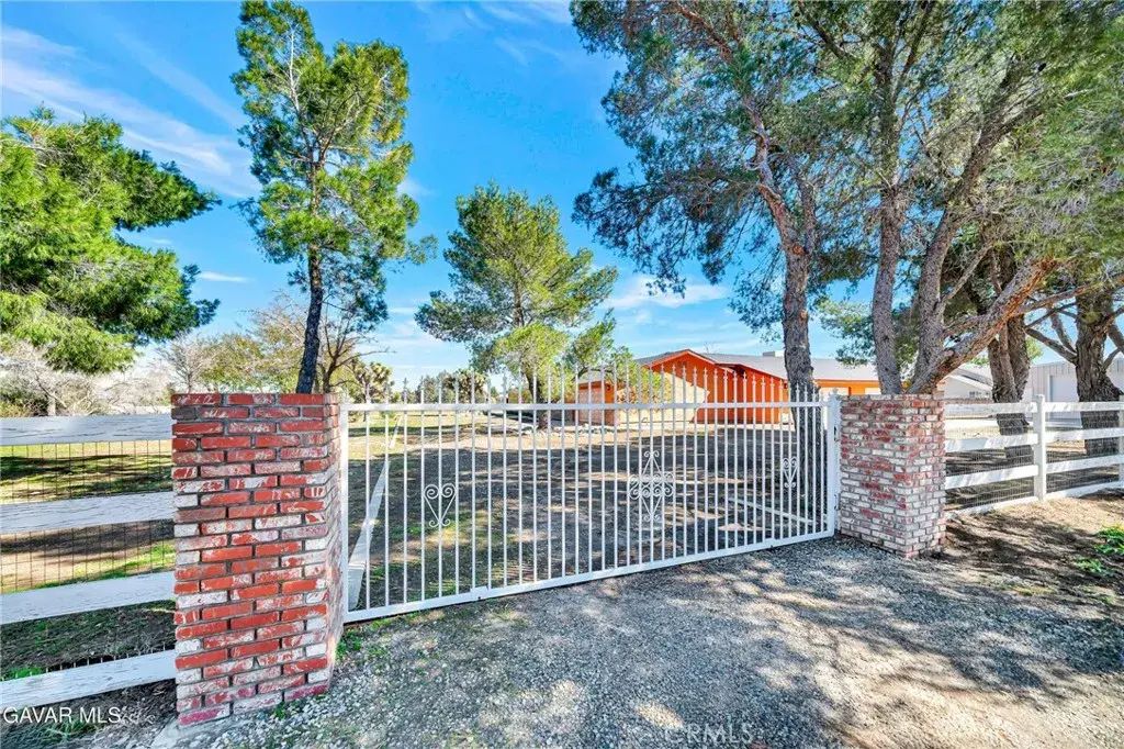 45144 43rd East, Lancaster