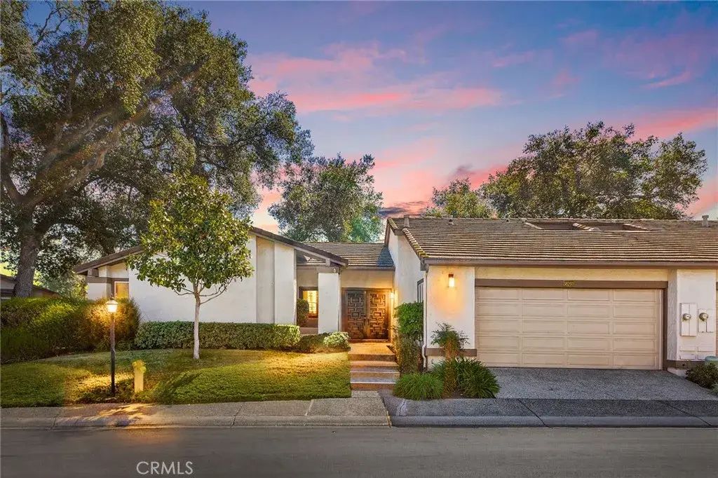 38260 Oaktree, Murrieta