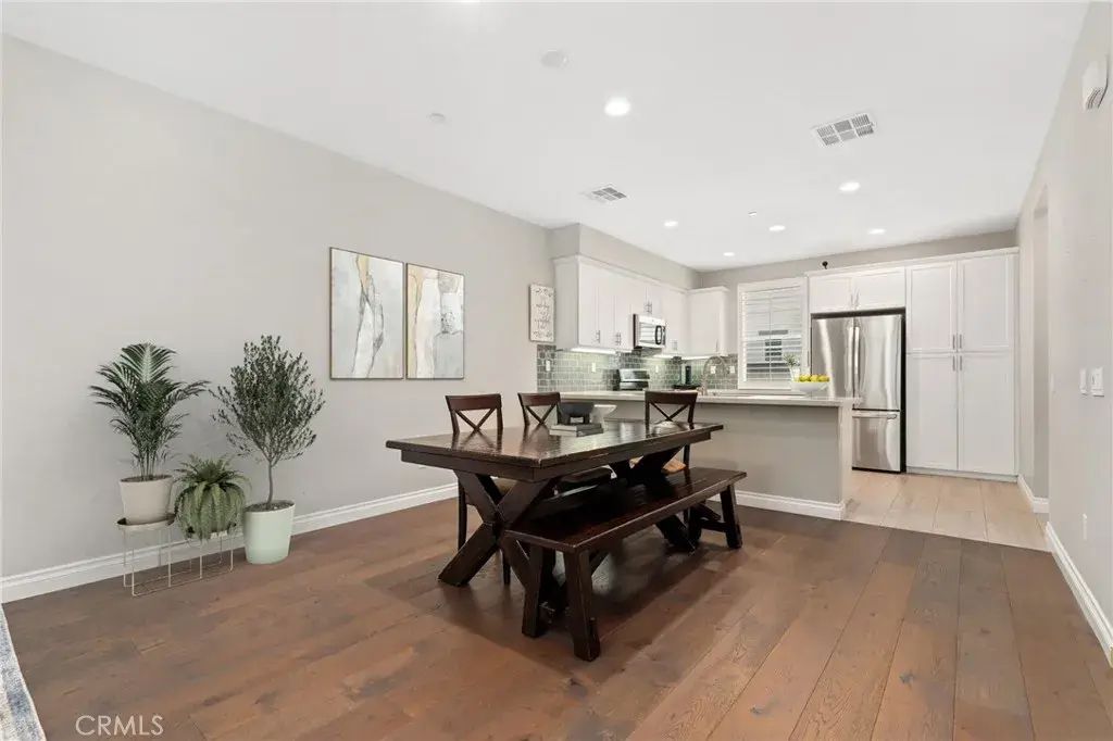 649 W Foothill Boulevard 2, Glendora