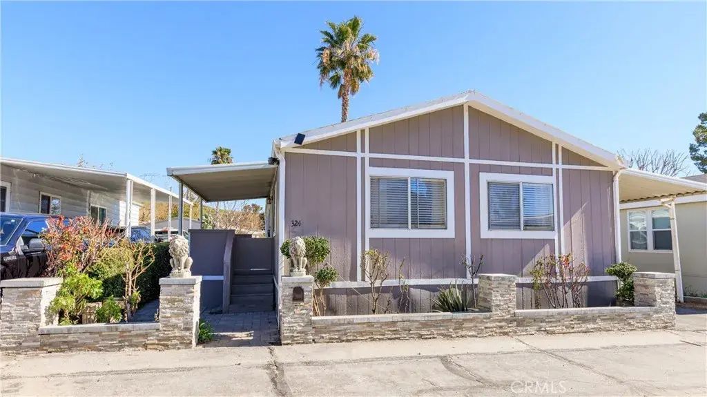 29021 Bouquet Canyon 324, Saugus