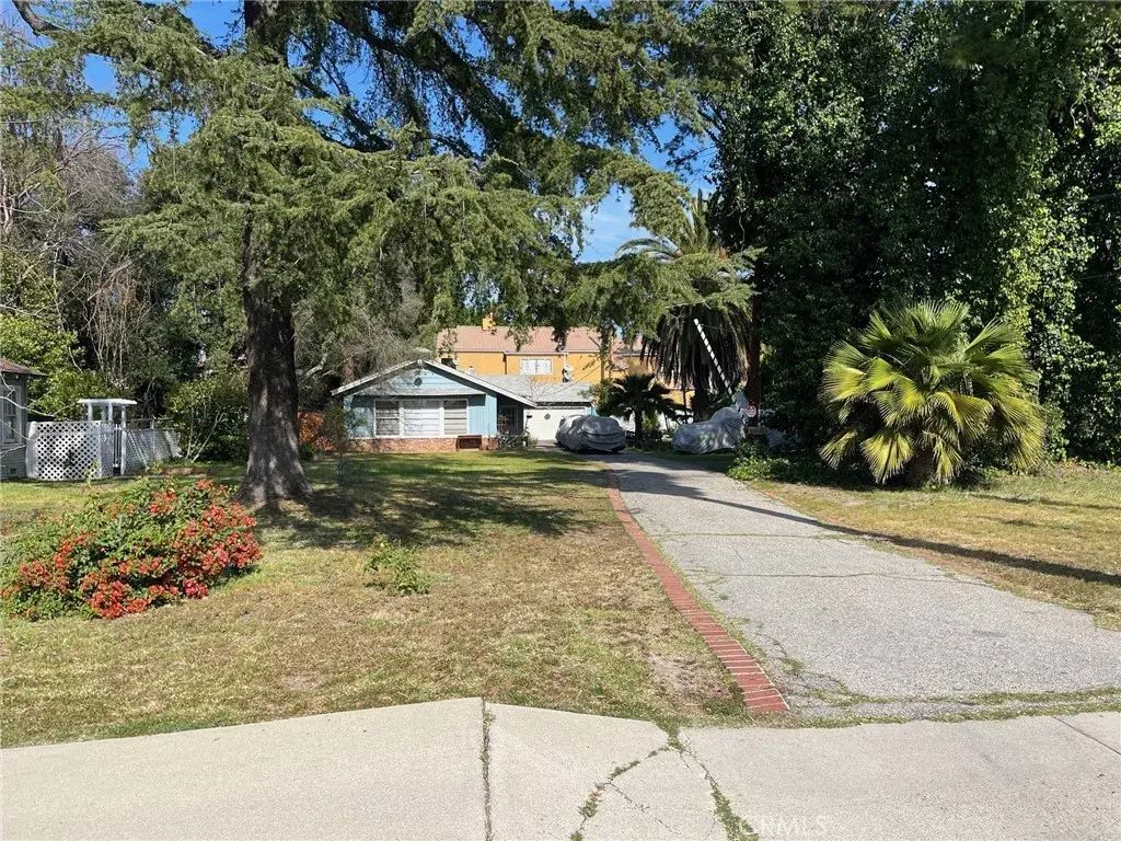 13029 Magnolia, Sherman Oaks