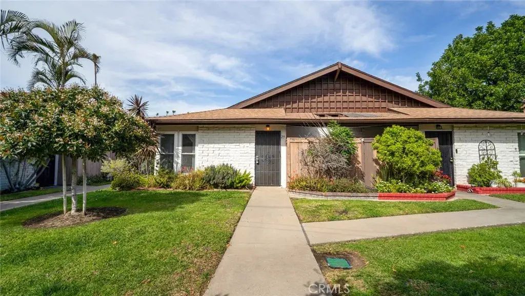 1800 E Heim 29, Orange