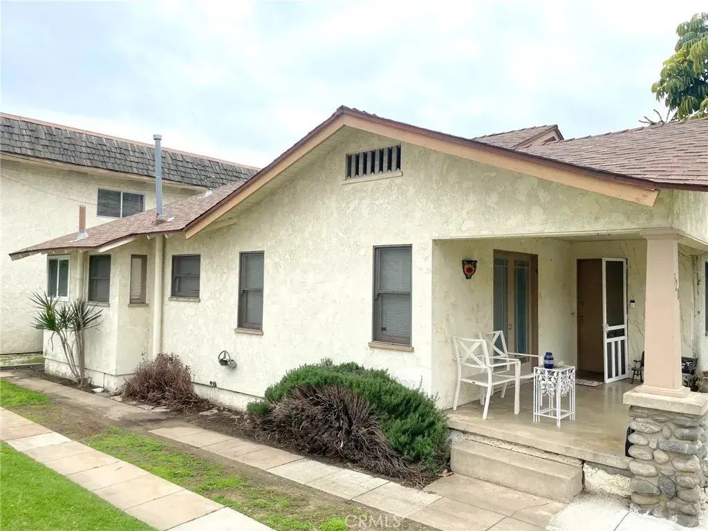 320 W Mountain View Avenue, Glendora