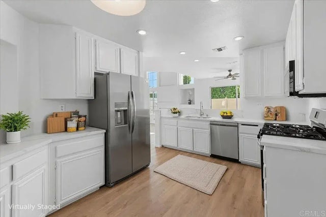 1275 Natoma Way Way B, Oceanside