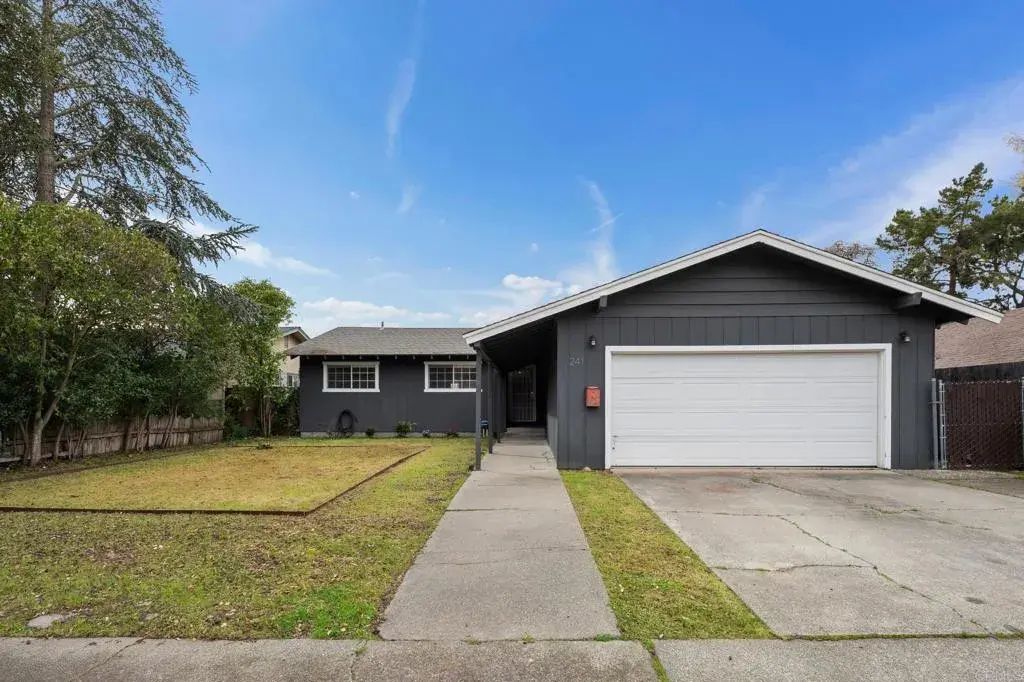 241 Howard Avenue, Vallejo