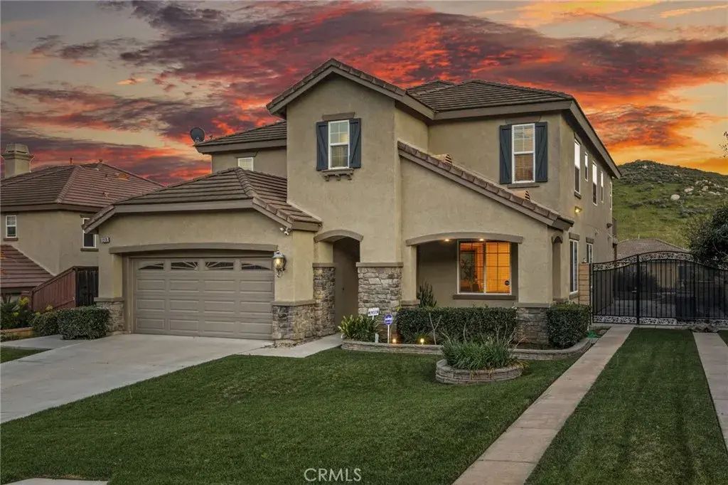 12178 Scenic View, Riverside