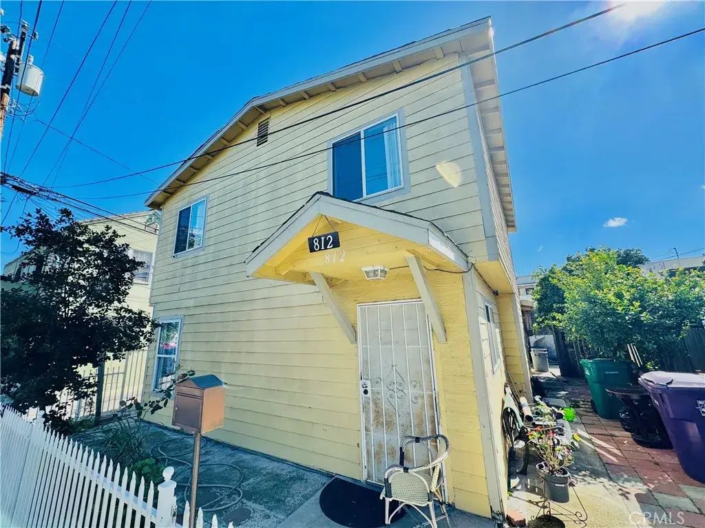 812 E 8th Street, Long Beach