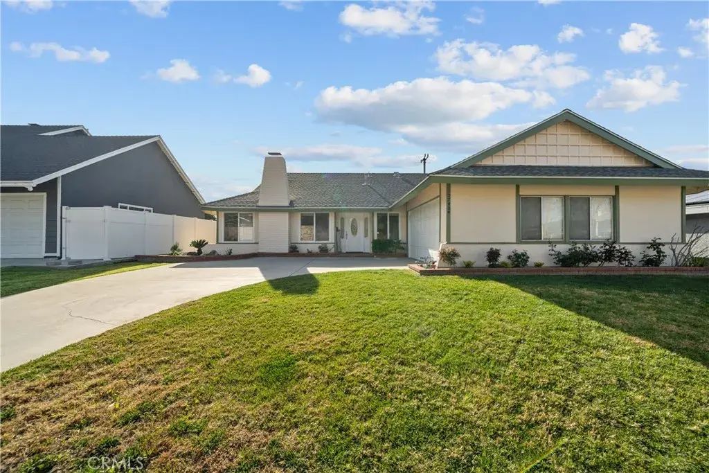 27939 Honeycomb, Saugus