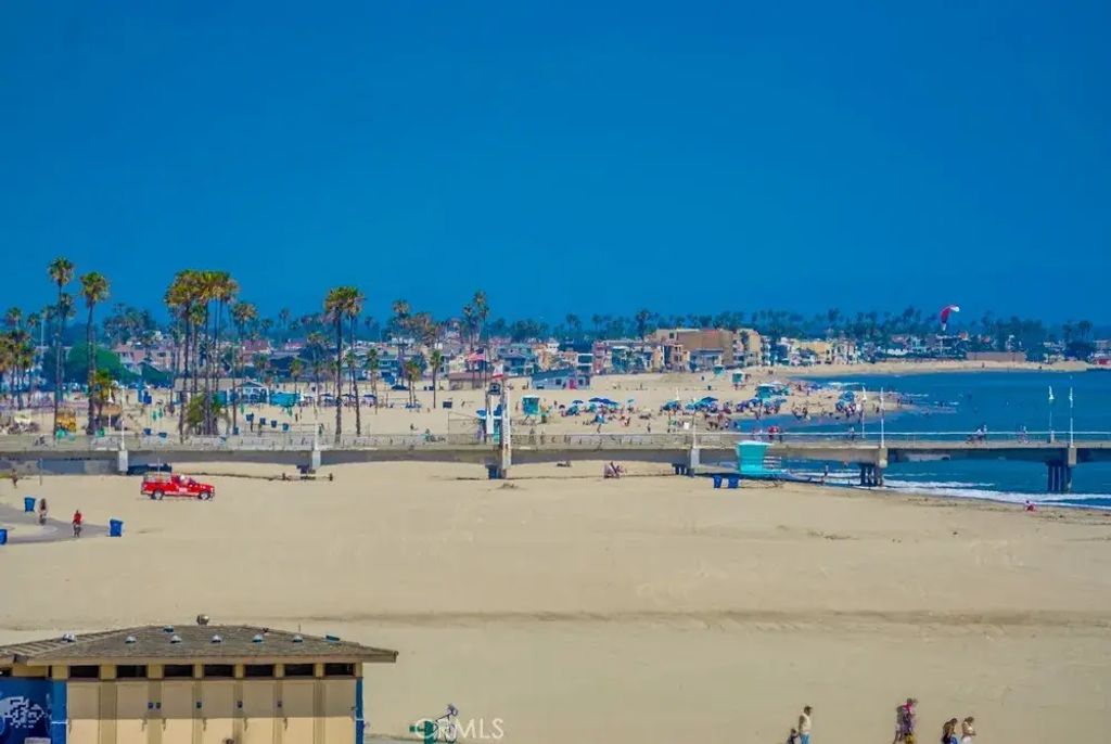 2550 Pacific Coast Highway 8, Torrance