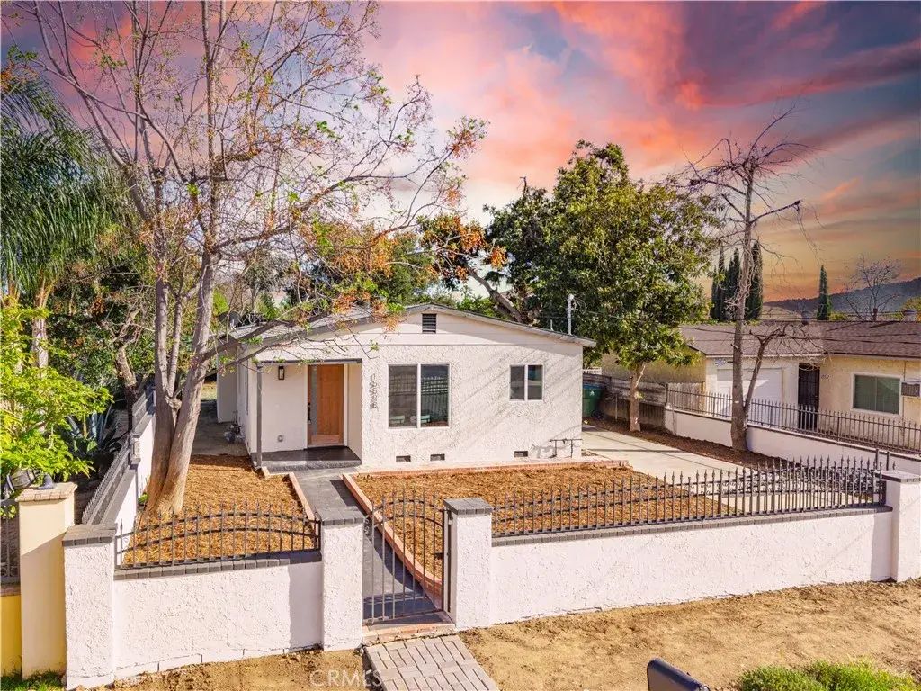 15528 Cobalt, Sylmar