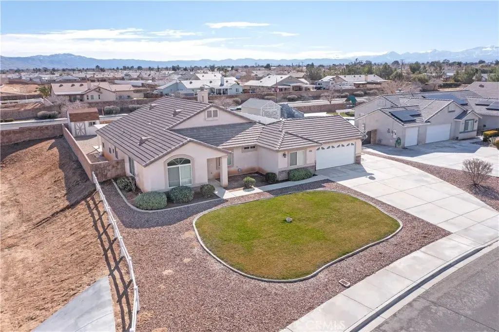 21189 Colombard, Apple Valley