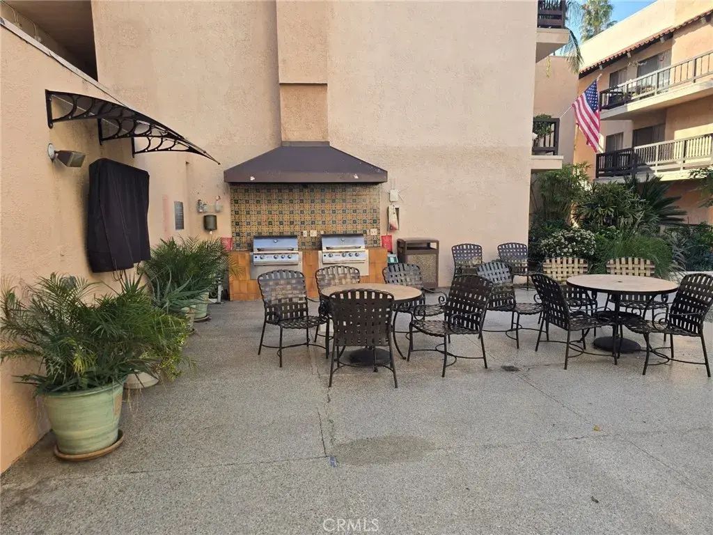 1127 E Del Mar 419, Pasadena