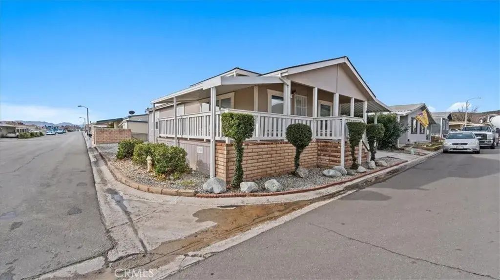 20683 Waalew Rd B183, Apple Valley