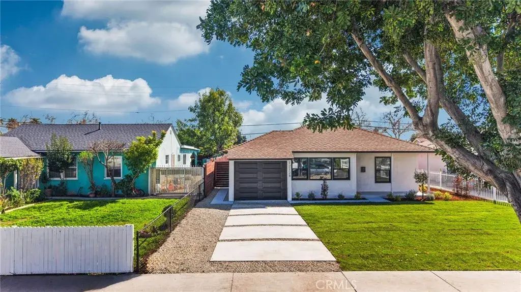 12128 Pantheon, Norwalk