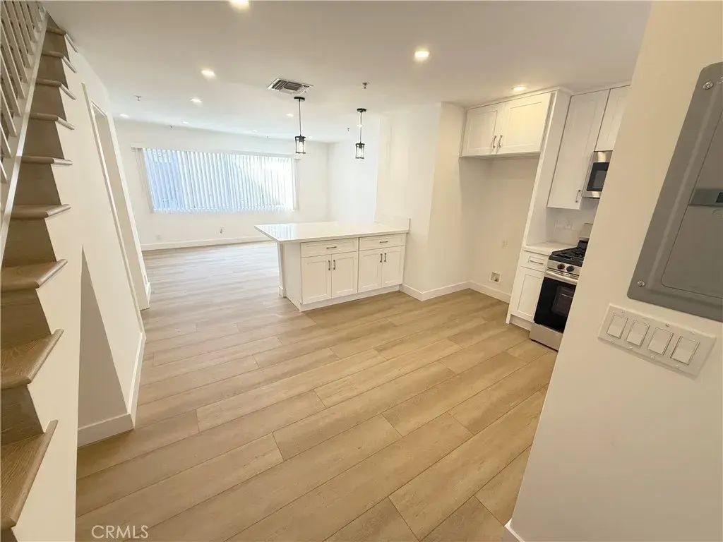 10255 Tujunga Canyon Boulevard 12, Tujunga