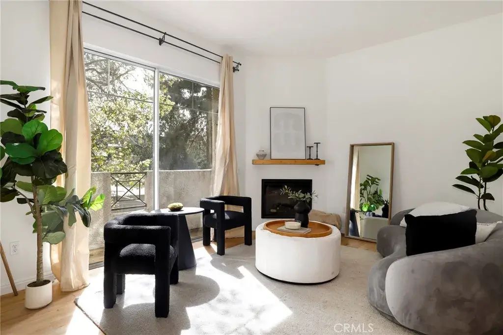 4201 Radford Avenue 3, Studio City