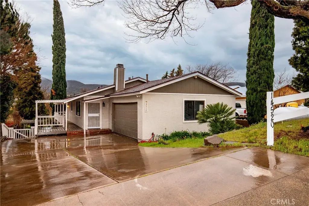 14520 Hardtree, Lake Hughes