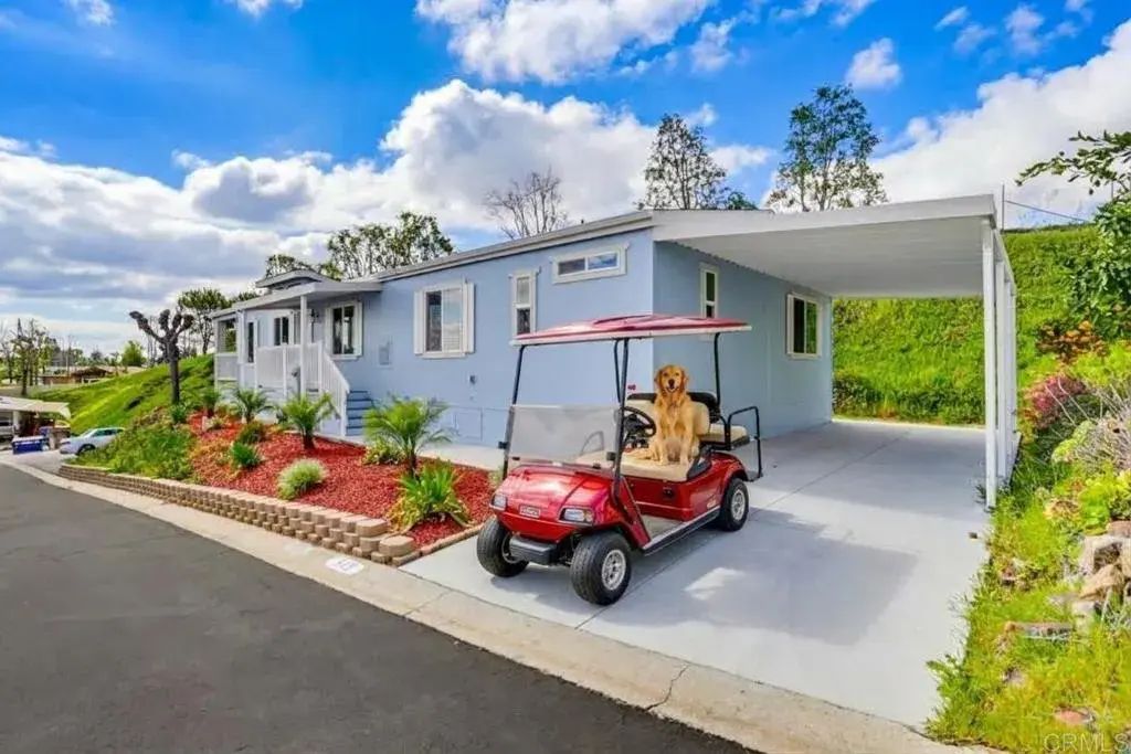 525 W El Norte Parkway 348, Escondido
